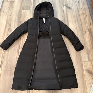 NWOT lululemon stretchseal sleet street parka